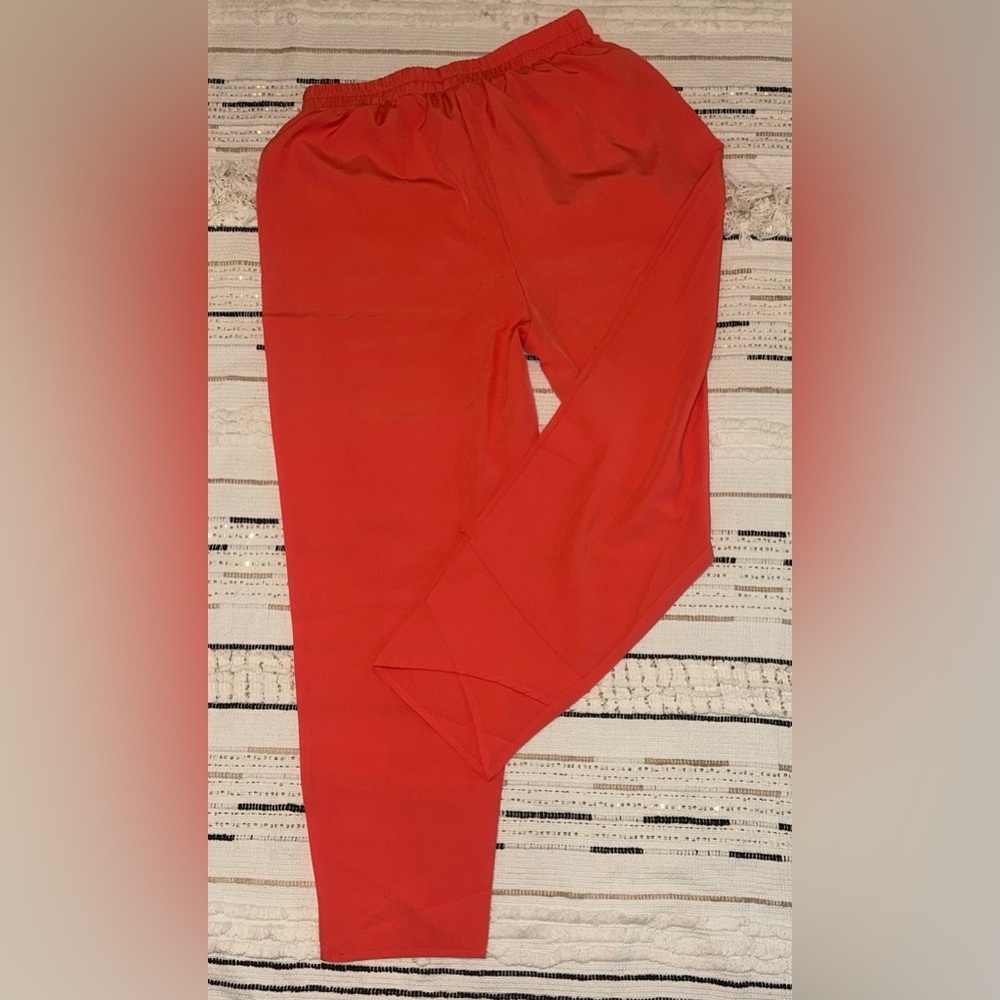 Women's Red Ankle Pants